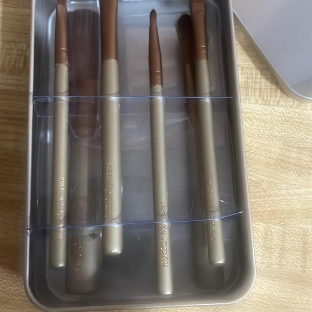 Rucci Inc Makeup Brush Set Compact 6-piece